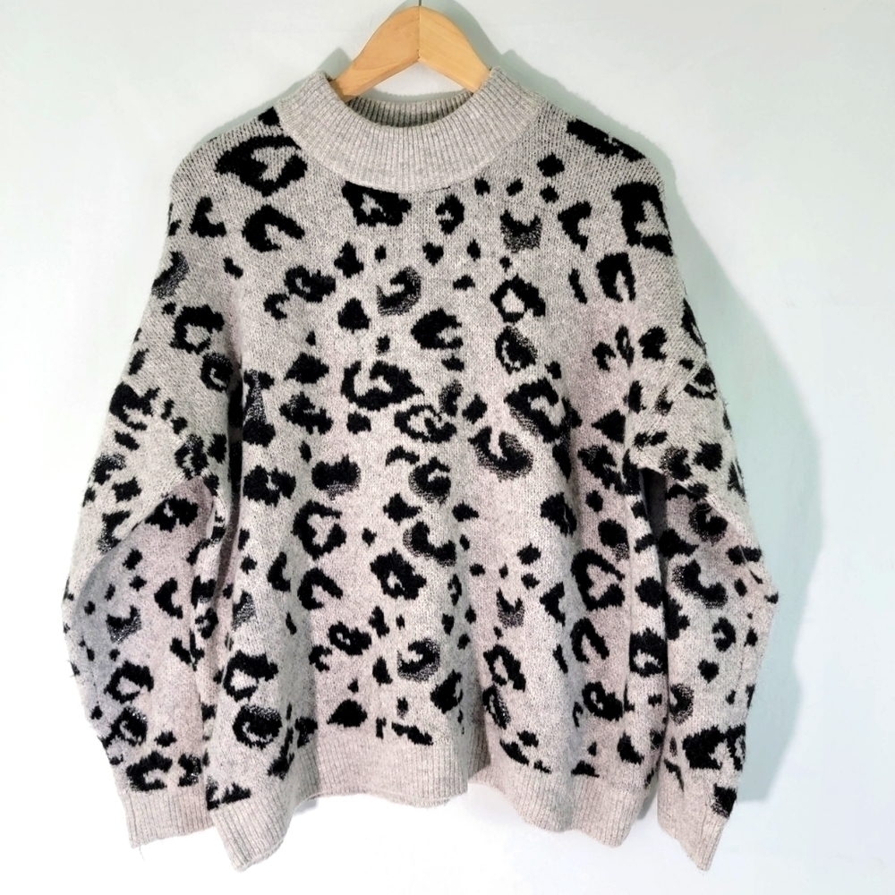 Catherine Malandrino Gray/Black Cheetah Print Wool Blend Sweater Sz M Crewneck
